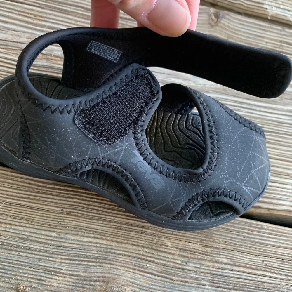 Teva Tidepool CT Water Sandals Baby Toddler Size 5 Black Geometric Closed Toe